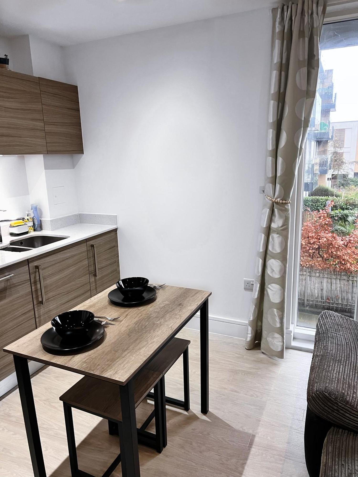 Luxury Modern 2 Bed 2 Bath Appartamento