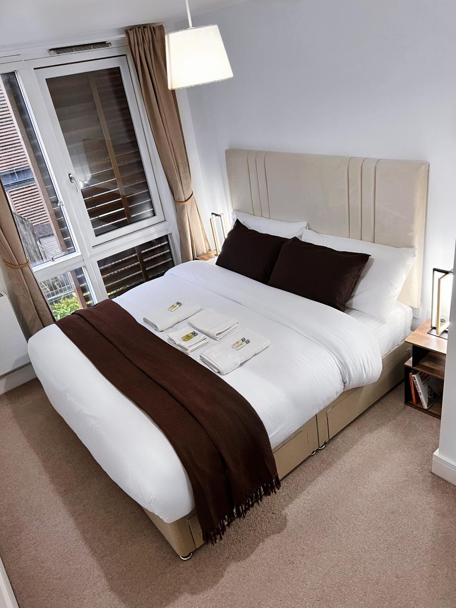 Luxury Modern 2 Bed 2 Bath Appartamento