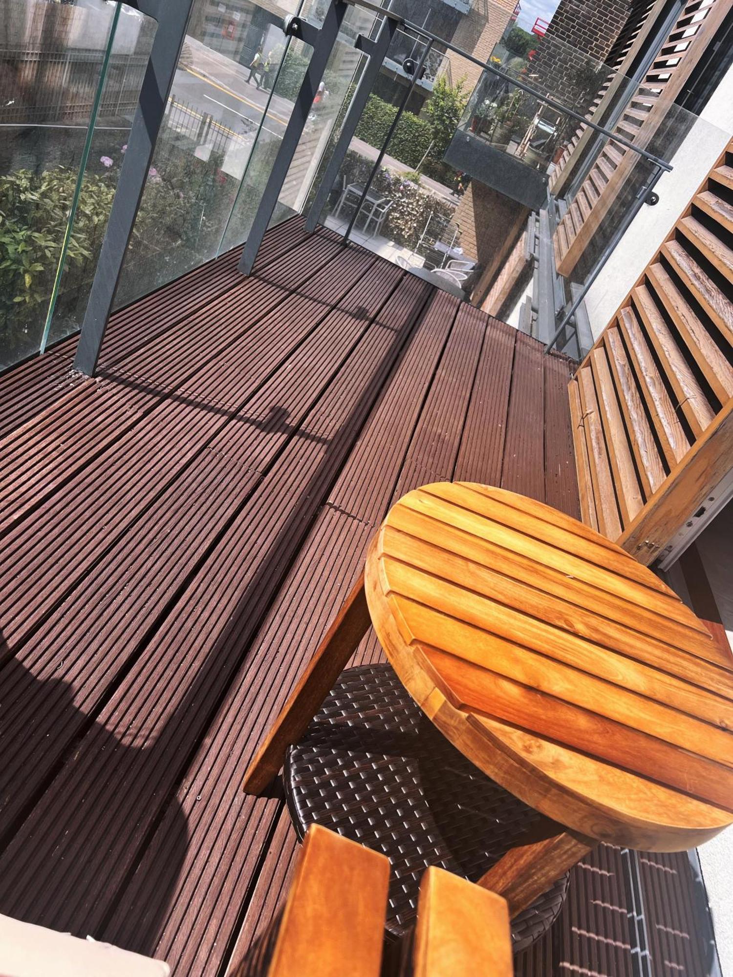 Bright Modern 2-bed With 2-bath & Balcony View